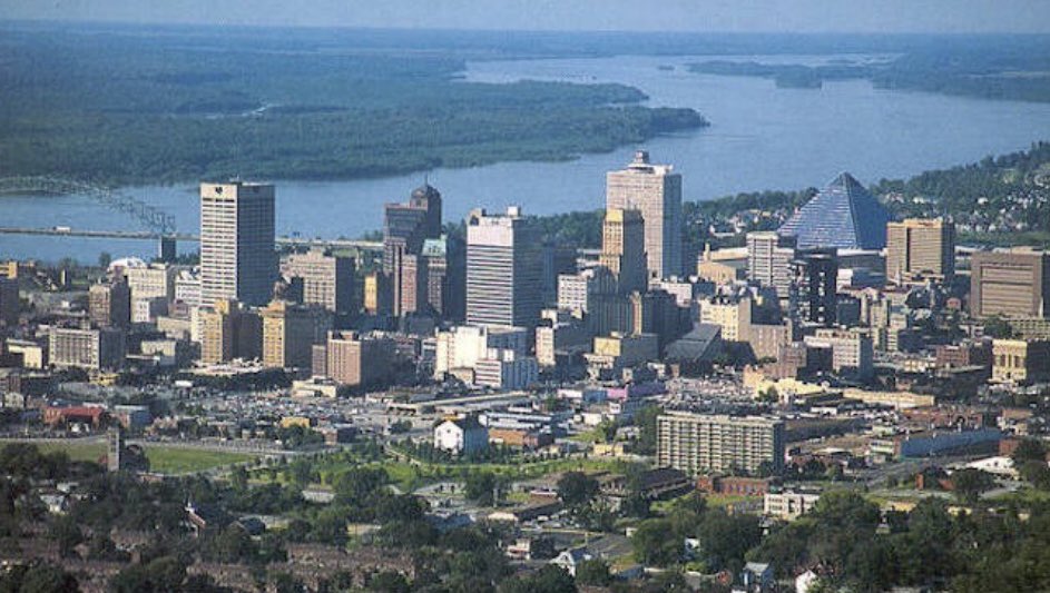 TweetsbyCoachP's tweet photo. T-9. Memphis, TN 

One of the most overlooked hotbeds for producing D1 talent

Year after year (for over 20 straight yrs) Memphis ranks in the top 10 for total players produced AND % of players that go D1!

The Bluff produces PLAYERS!

# of MBB PLAYERS  ON D1 ROSTERS 2021 - 40 https://t.co/jvg6uuH7Et