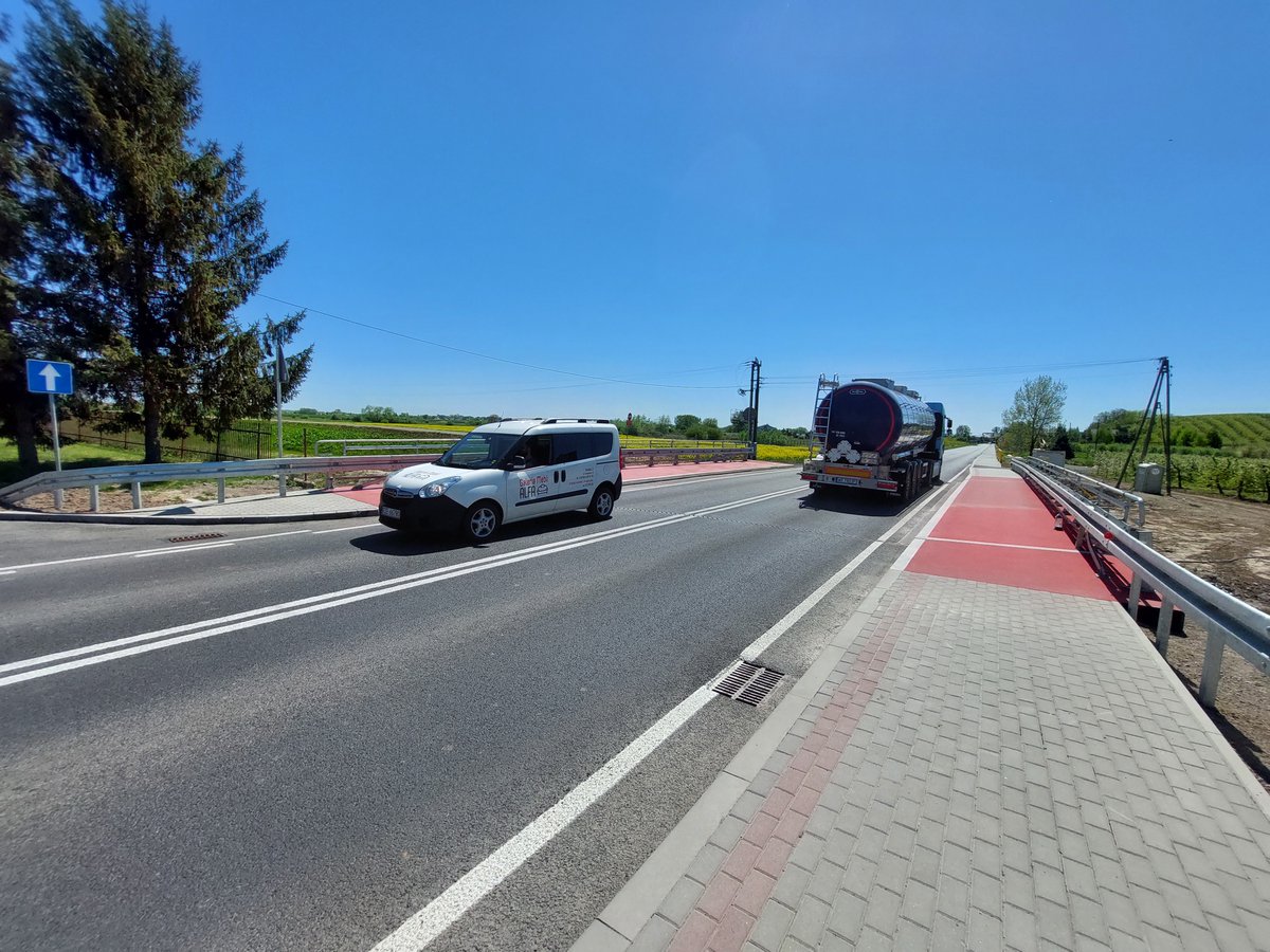 GDDKiA_Kielce's tweet photo. Zakończyły się zasadnicze roboty na budowie mostu #DK79 #Samborzec #świętokrzyskie. Pozostały prace porządkowe. To 3⃣ most wybudowany na odcinku #DK79 #Sandomierz #Łoniów od 2020 r. Nowe obiekty powstały także w #Andruszkowice i #Polanów @GDDKiA_Kielce @GDDKiA https://t.co/97bohPdBXq