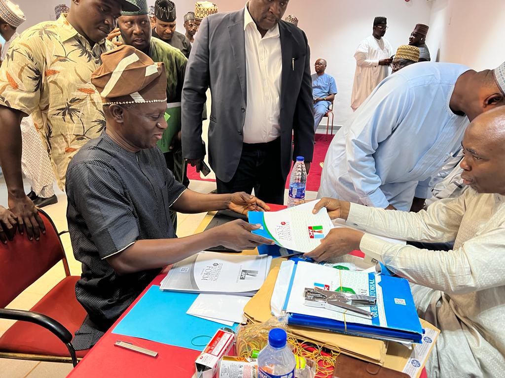 Wale_Oluwo's tweet photo. A challenge must be orchestrated to ensure that the atmosphere for change is created. 

I, Wale Oluwo, am that challenge. I have submitted my Nomination and Expression of Interest form to contest as Governor of Lagos State under APC

Lagos will be great again!

#WO2023  #AMCO https://t.co/UNX01F9YiA