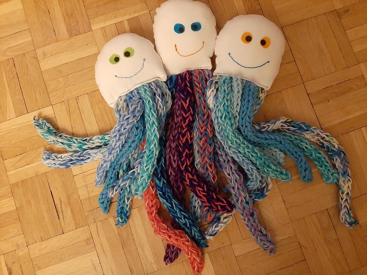 It's Birthday time again 🎉🎉 here are the newest editions of birthday octopuses for my pupils 🥳