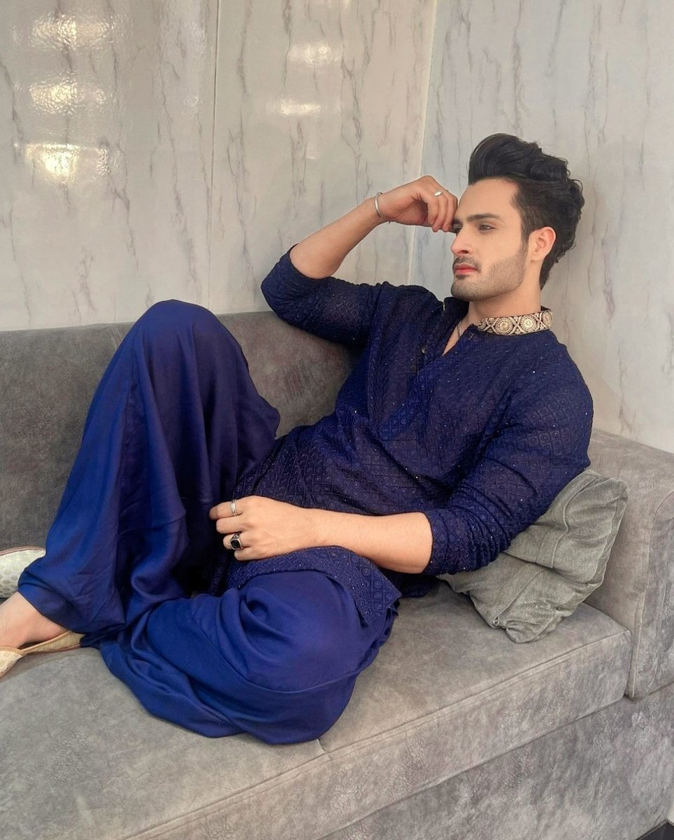 SOUMENTHAKUR12's tweet photo. I am One and Only Umar Fan. Not #UmTejRan Not #UmRashJivHa Not #UmTik. If Umar is happy with UmTejRan / UmRashJivHa / UmTik then I am also happy with his friends... UmTejRan/ UmRashJivHa / UmTik. But at the end of the day I AM UMAR FAN.
#UmarRiaz #UmarArmy https://t.co/an3tZYNB9J