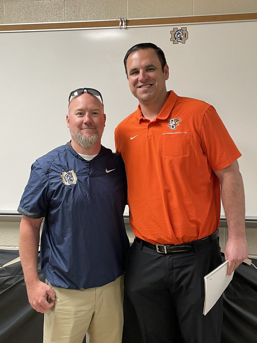 GoNDTitans's tweet photo. THANKS to @CoachGregNosal from @BG_Football stopping in today to see @BobbyBoldman 🏈 #footballisclose #titans2turnt #fridaynightlights https://t.co/nxt5wqw4rg