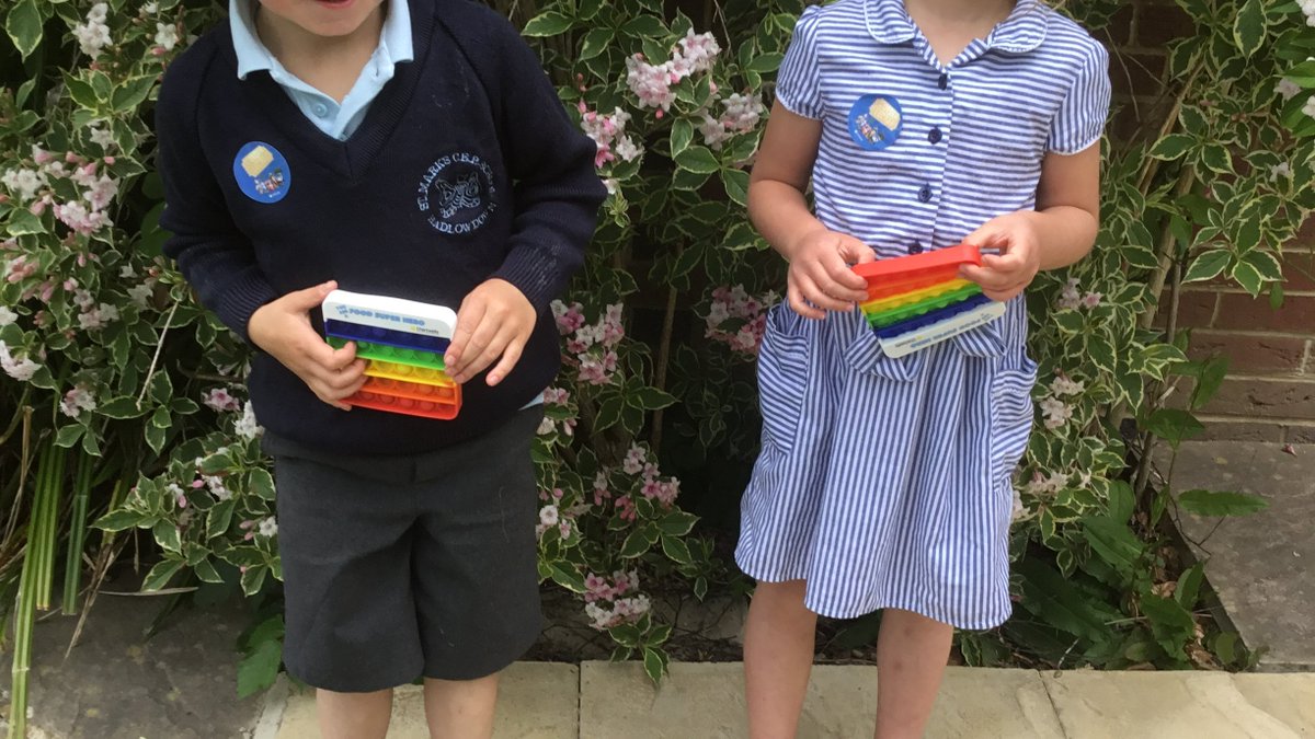 stmarks_primary's tweet photo. Well done to our Golden Chartwells winners for their excellent manners at lunch-time. Thank you to Tracey for making such delicious meals for us every day 🧑‍🍳🍽️ https://t.co/MJYA1PwWR7