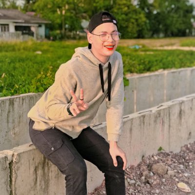ekalcem1's tweet photo. #NewProfilePic https://t.co/koosOo3cXO