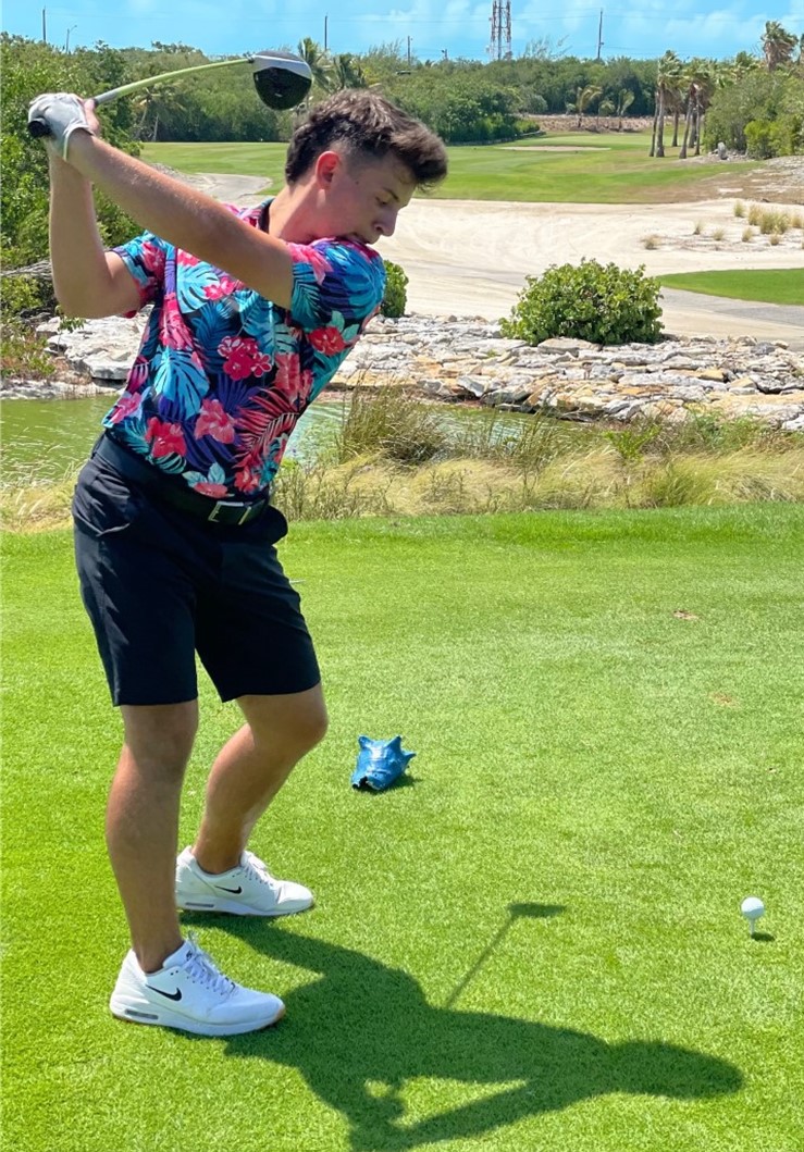 KHS Commons 3pm today: <a href="/CrossKubik/">Cross Kubik</a> will be signing to play golf at Rockhurst University!