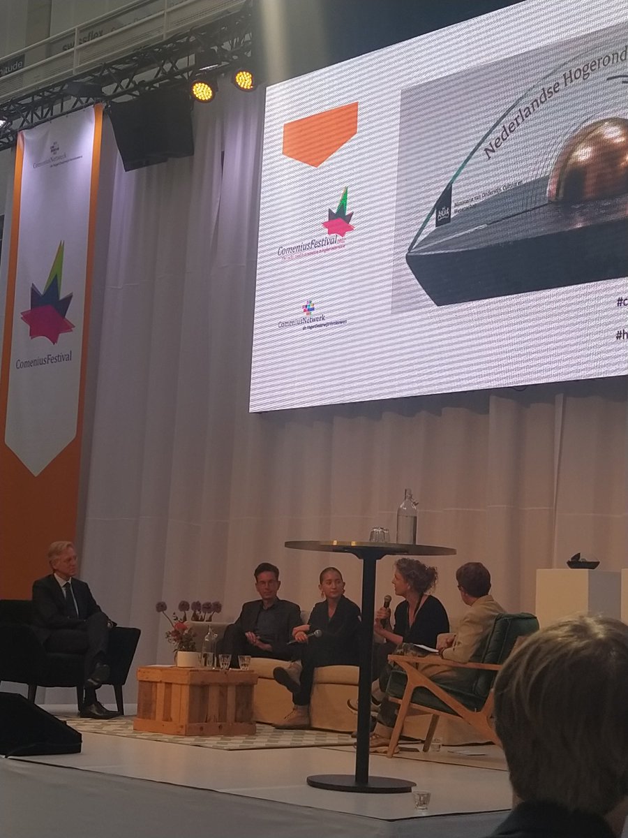 Uitreiking van de #hogeronderwijspremie: inspirerende onderwijsinnovaties, waaronder <a href="/AdamLawSchool/">Amsterdam Law School</a>'s #AmsterdamLawPractice. <a href="/anniekderuijter/">Anniek de Ruijter</a> <a href="/onderwijskennis/">Onderwijskennis.nl</a> <a href="/MinOCW/">Ministerie van Onderwijs, Cultuur en Wetenschap</a>