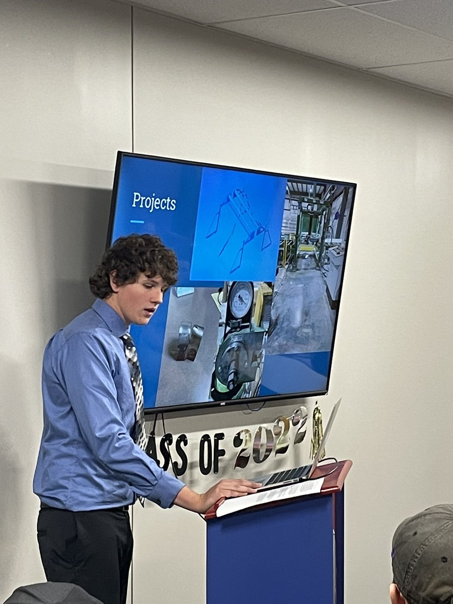 Full house yesterday!  Our career mentors really care about their mentees. Thank you to HME Inc, <a href="/TopekaZoo/">Topeka Zoo</a>, the U of KS Health System St. Francis, <a href="/SeamanSchools/">Seaman USD 345</a>, <a href="/StormontVail/">Stormont Vail Health</a> for opening your world to my students.