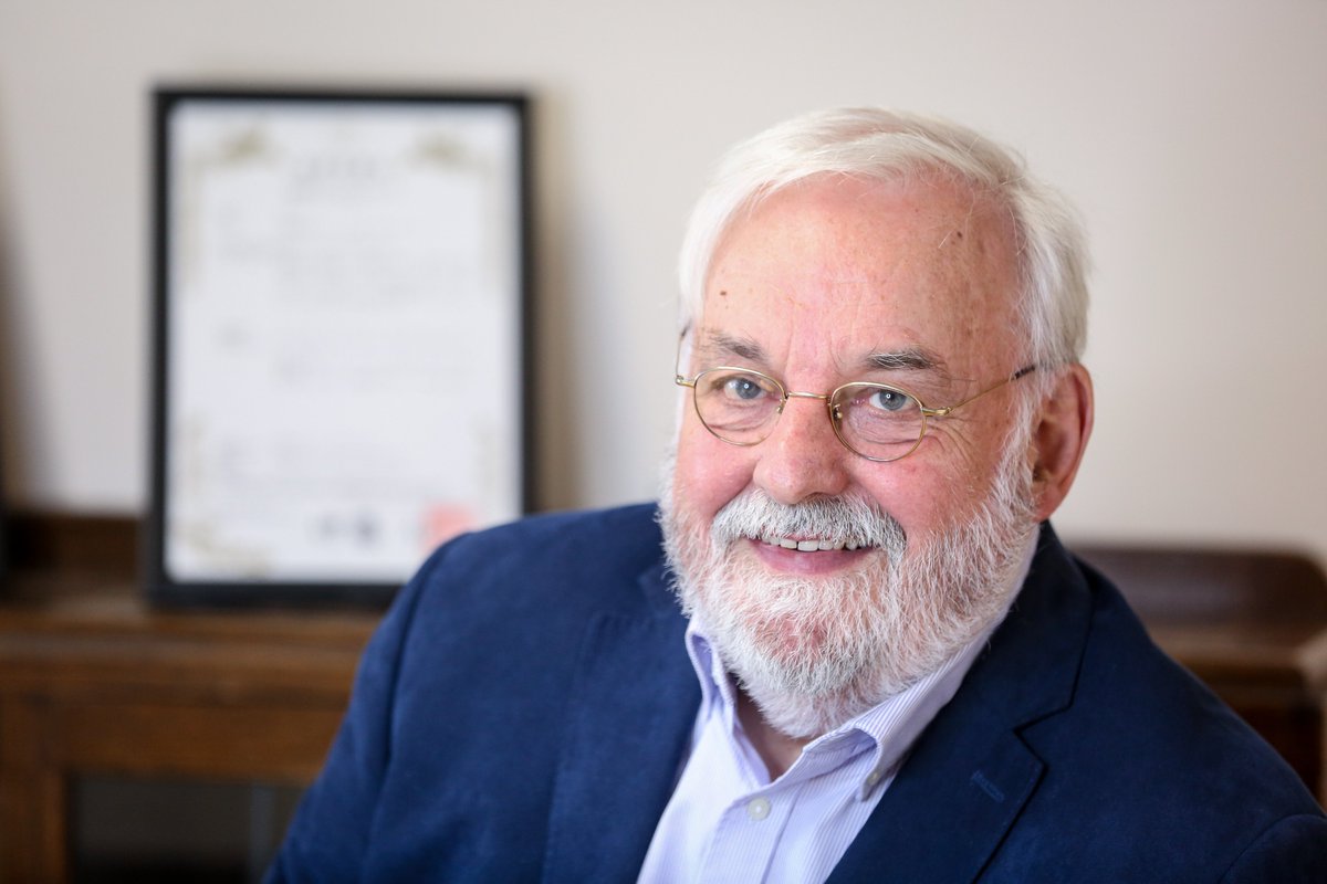 iprg_buzz's tweet image. "How the Honeybee Could Help Revolutionise Modern Healthcare" - James Fearnley 👇
einnews.com/pr_news/572144…

#propolis #apitherapy #naturalmedicine #bees #honeybees #nature #science #research #antibioticresistance