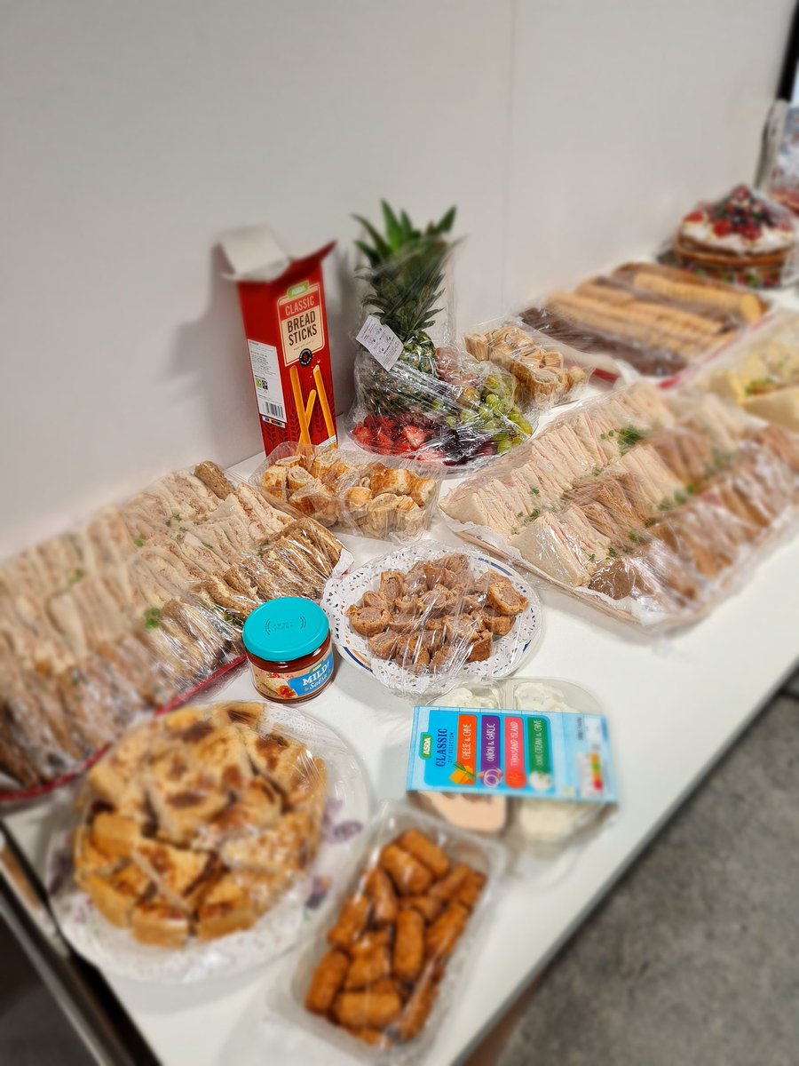 Lisa Israel tweet media