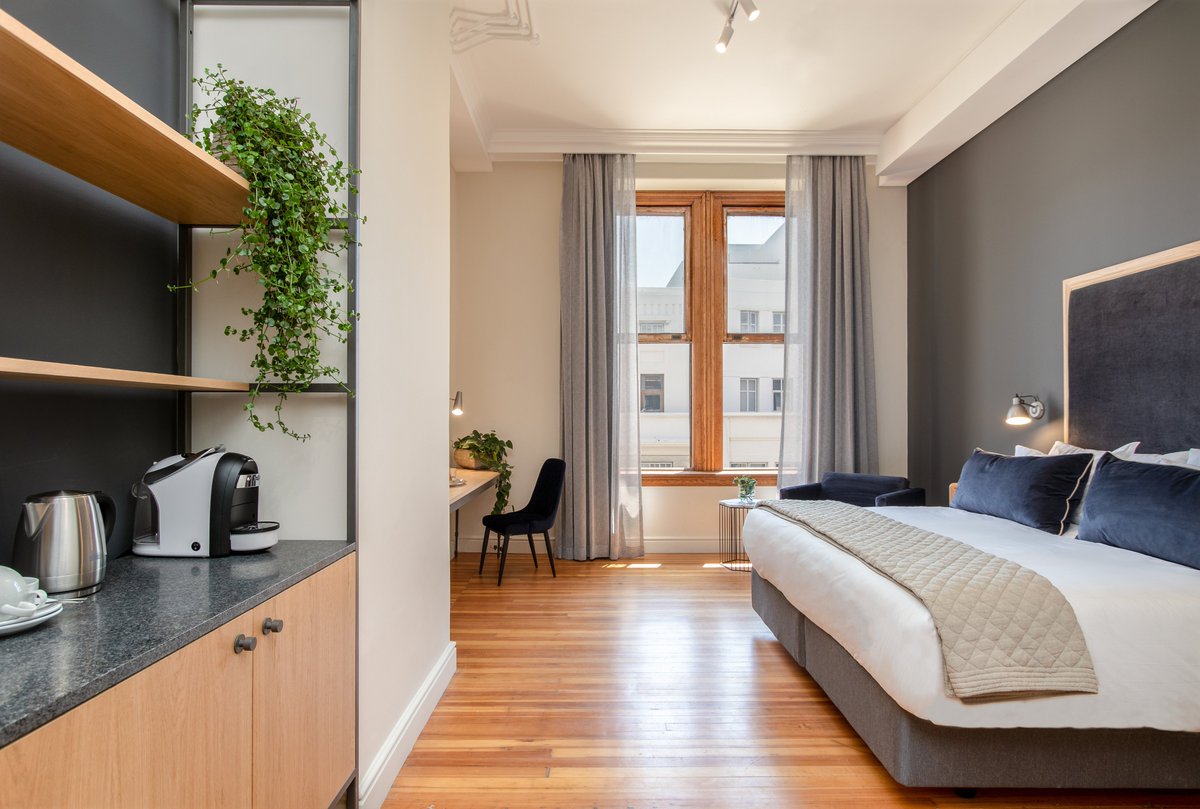 travellocal_sa's tweet photo. Old Bank Hotel

Superior rooms at R550 pp sharing per night, including breakfast. (stays May to end July 2022)

https://t.co/8u6b7eMJIY

#travellocalsa https://t.co/GbpBso8xVc