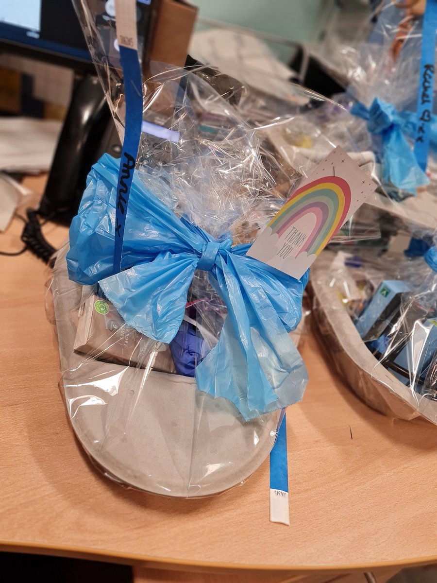 Lisa Israel tweet media