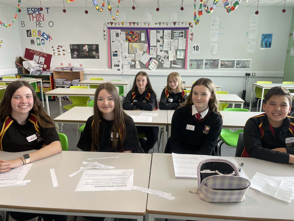 YCB_RS's tweet image. The 6 pupils selected for the Climate Change and Environment Panel meeting virtually with the Houses of Parliament Select Committee after school today👩🏻‍⚖️🧑🏻‍⚖️👨🏻‍⚖️ #debateclub