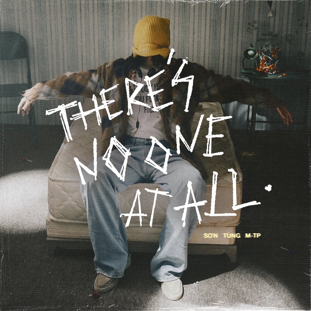ZeroZeroThay's tweet photo. #TheresNoOneAtAll https://t.co/ej8ODGzSU0