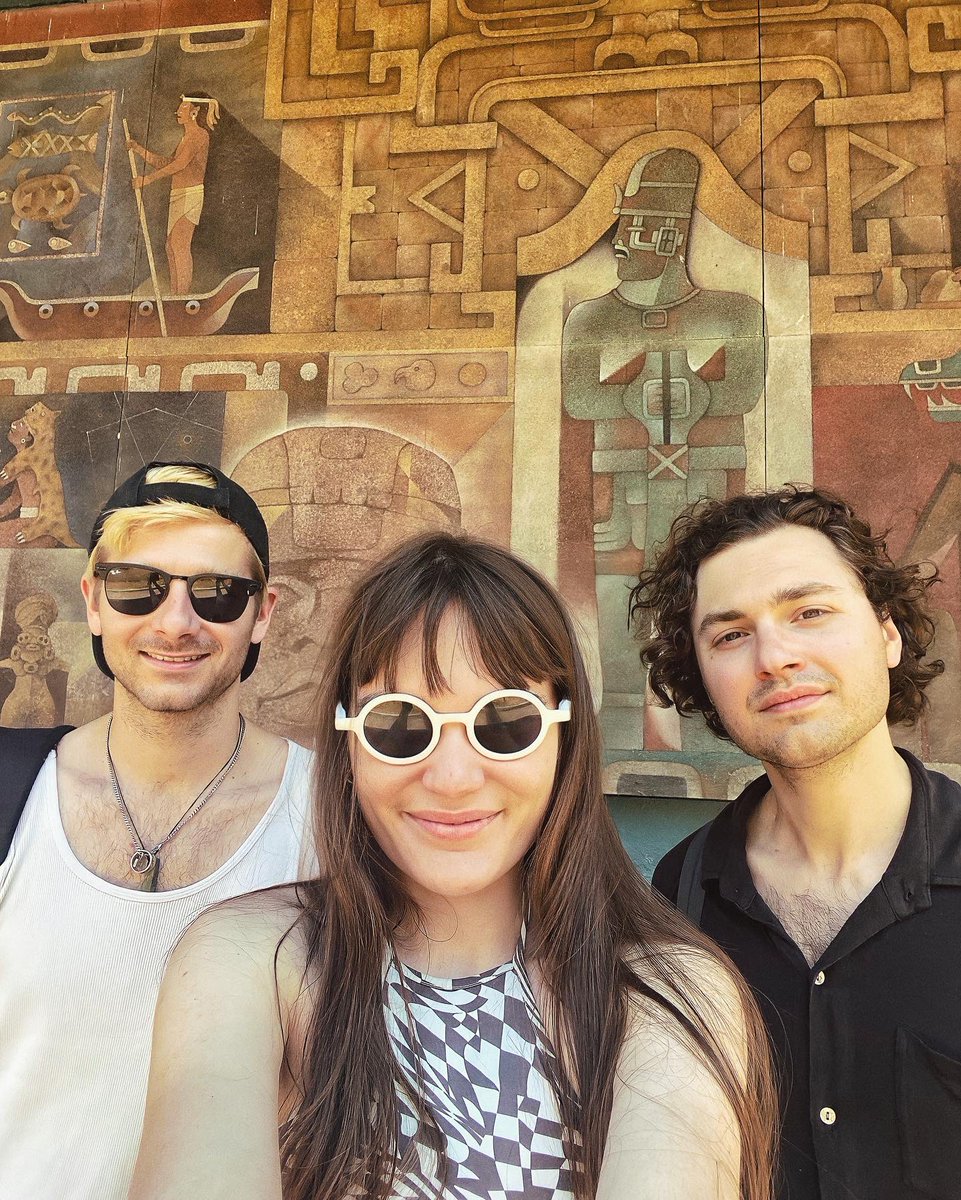 calvalouise's tweet photo. And just like that 2 months have passed.. we are now on our way back to the UK but we couldn’t leave beautiful Mexico before going to one of the most amazing places on Earth: Teotihuacán. We hope we can come back soon to keep on living adventures on this beautiful continent❤️ https://t.co/4m50Q8E2mW
