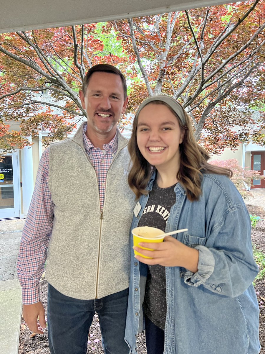 DrPaulChitwood's tweet photo. Blessed to be with 52 new IMB missionaries just weeks away from deployment. This bright young lady is 1 of 9 new journeyman. ALL females. I thanked God for these bold, courageous young ladies. I asked God to give us more young men whose hearts beat for the nations to go with them https://t.co/cwUunjKLgh