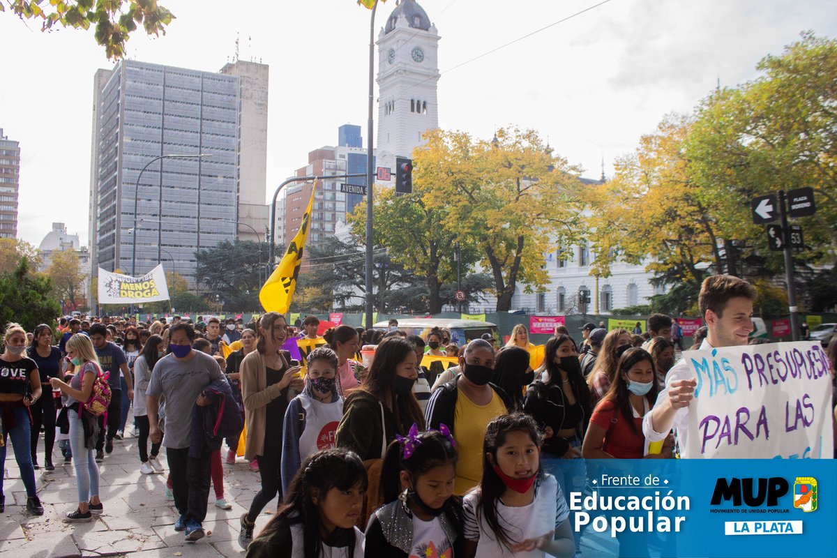 EducacionFrente's tweet photo. contó con recreaciones y talleres destinados a los chicxs.
Se exigió a las autoridades locales la ejecución de un plan estratégico y de políticas para la niñeces en situación de vulnerabilidad.
#laniñezeshoy
#MupLaPlata
#educaciónmuplaplata
#muppresente https://t.co/AESP9njF4k