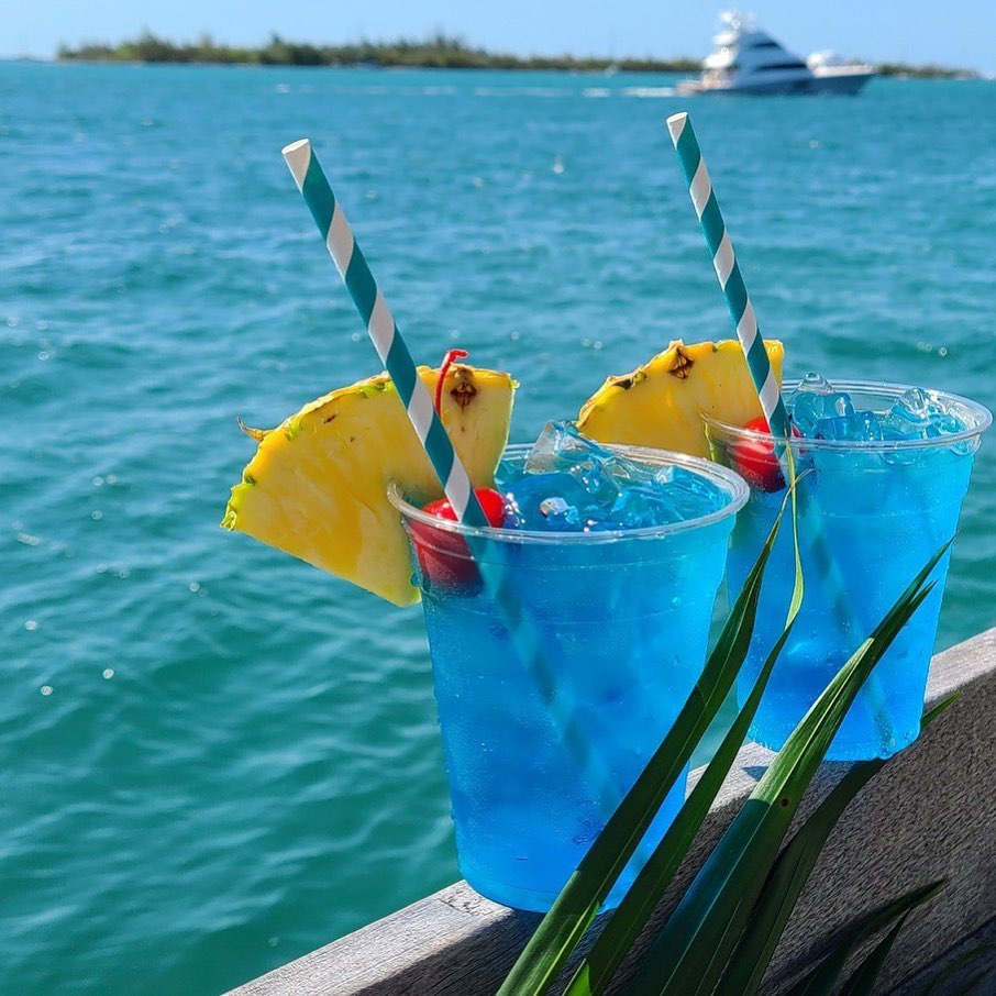 OceanKeyResort's tweet image. There is a cure for the Summertime Blues. 

fal.cn/3oyR4
 
#tropicaldistancing #oceankeyresort #sunsetpier #summertime #summervacation #summer #floridakeys #keywest #southernmostcity #islandlife #oceanblues #florida #visitflorida #lovefl #noblehousehotels