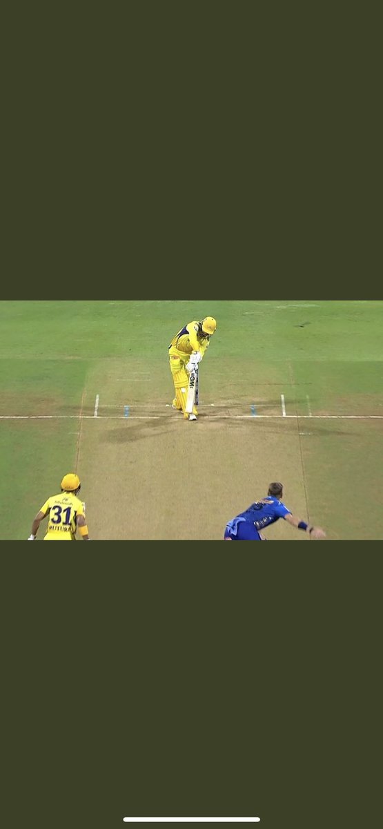 MangnaniJay's tweet photo. Probably that’s why people say that @IPL can’t even match the half of the standards of other leagues in world. #CSKvsMI @BCCI is a joke nowadays. Just want to make money https://t.co/j9M3TMWDUo