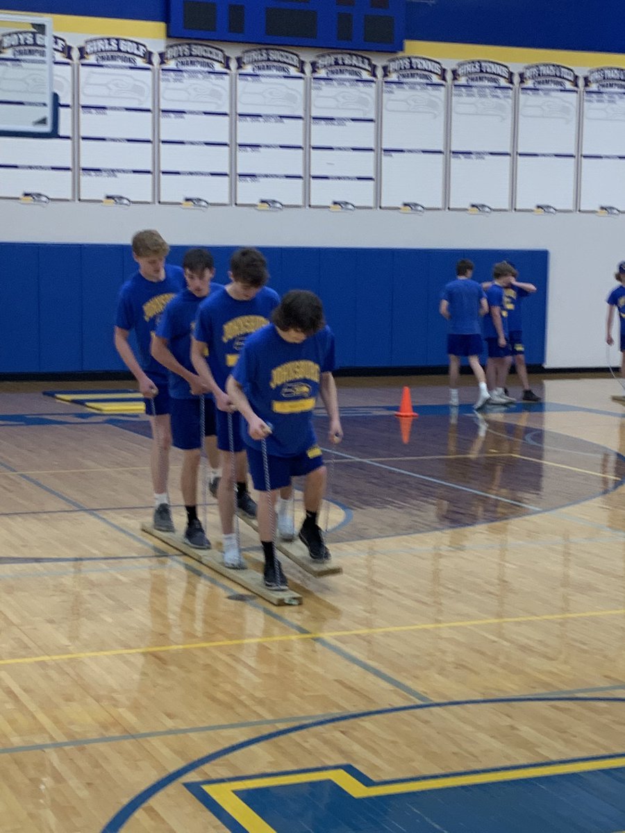 JohnsburgPE's tweet photo. The National Guard is here today doing some awesome team building activities with our students! #JohnsburgPE @NationalGuard https://t.co/Emhm6LWJau