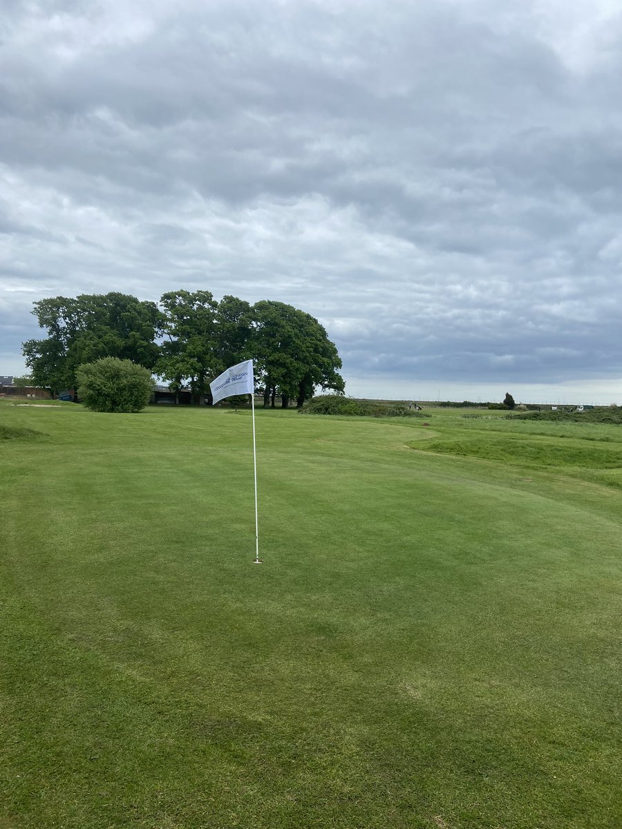 GolfStarcross's tweet photo. The course looking amazing after yesterday’s rain and we are open all weekend from 8am - 7pm 9 holes just £7 and club hire is also available. No need to book just turn up and play whenever suits you. Golfers of all ages and abilities are very welcome! For anymore: 01626891918⛳️🏌️‍♂️ https://t.co/LYuEMwvBD0