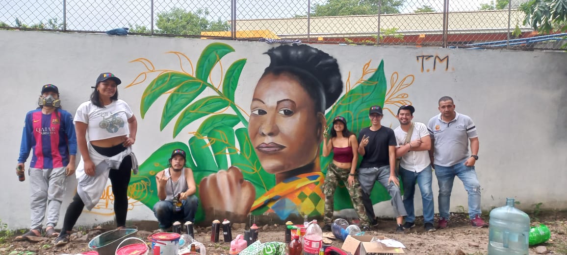 DavidRacero's tweet photo. ¡A qué no adivinan cuántos murales vamos por toda Colombia!
#MilMuralesPorElCambio https://t.co/l6IqRzZGTq