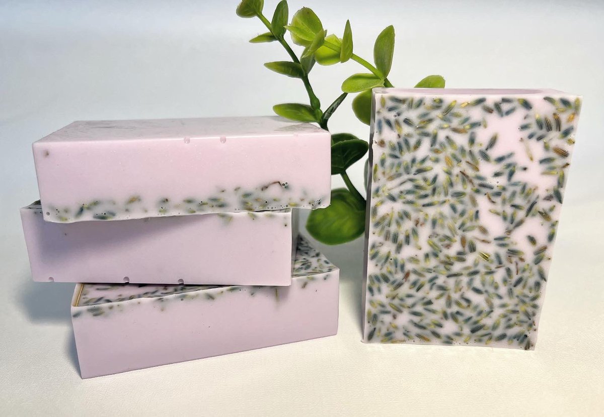 New small business 🚨 
I’m excited to announce Heavenly Bar Soaps! Natural handmade soaps with a goats milk base. 
Message me to place orders! 
•Oatmeal Honey 
•Lavender
 #SmallBusiness #SupportSmallBusinesses