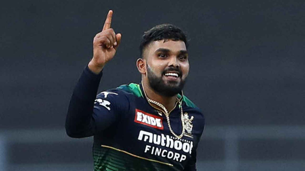 timesofindia's tweet photo. #IPl2022 #Hasaranga #Chahal #Hesson
@Wanindu49 is a good cricketer, as is @yuzi_chahal: Hesson
READ: https://t.co/u81xFSMzgL https://t.co/GEIX1jUBEY