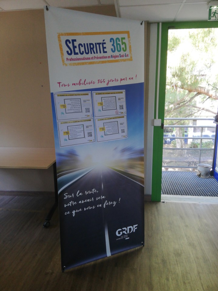 Dans le cadre de cette semaine de la Sécurité Routière En France - L'APPI PACA se mobilise ce jour en réunion d'équipe autour du « Risque alcool / produit stupéfiant et téléphone au volant » merci à <a href="/stephane_farhat/">Stéphane FARHAT</a> pour son animation ; <a href="/RoutePlusSure/">Sécurité routière</a> <a href="/SRetTravail/">Sécurité Routière & Travail</a> <a href="/BuryAndrea/">andrea bury</a>