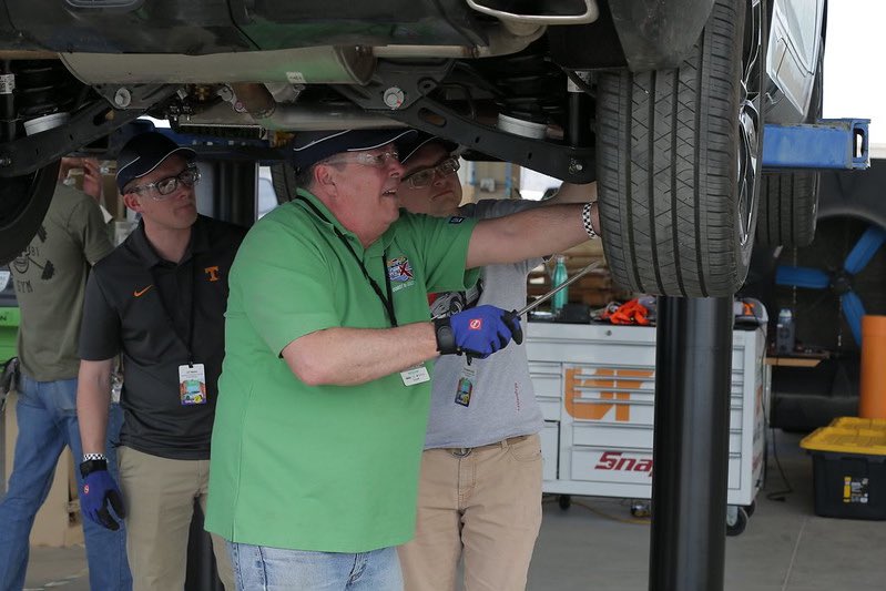 EcoCarUTK's tweet photo. Check out the team in Yuma! Final testing is well underway, and we are so proud of all of these guys!! 

#ecocary4finale #blazershowdown #EcoCARMobilityChallenge #volsonthemove #finalsemester #Roadtotheend #govols #engineering https://t.co/J4nOtVJyDi
