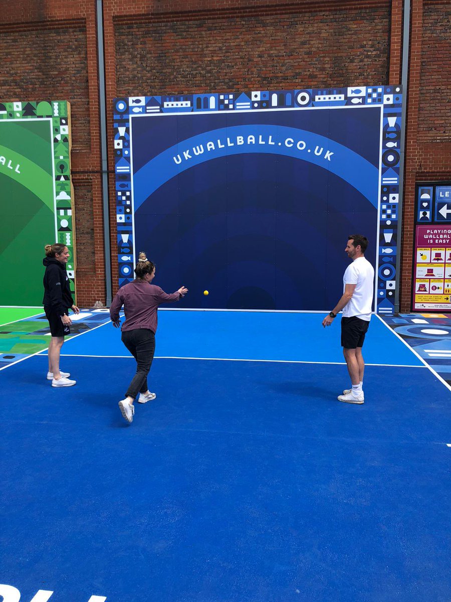 JamesGregs11's tweet image. Great to see this brand new Doorstep Sport space - massive congratulations to @ukwallball for building this #ActiveEnvironment for local people &amp;amp; schools to use - for Wallball but also for other urban sports - @yostreetzone @OlympiaBoxing @Spikeball @Go_Spike @thegg3x3