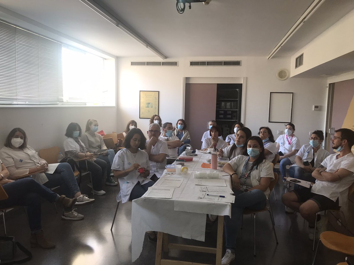 Pakijufe's tweet photo. Avui a #Gava2 de la mà de Ricard, hem iniciat les trobades de #carmanyolasaludable on els profesionals 1 cop al mes ens reunim amb una proposta de menú i compartim coneixement i temps d’Equip . Avui fitonutrients.Quin goig de plats! @drivillafrias @Coral_Barcelona @LecumberriC https://t.co/zZovWWi5Py