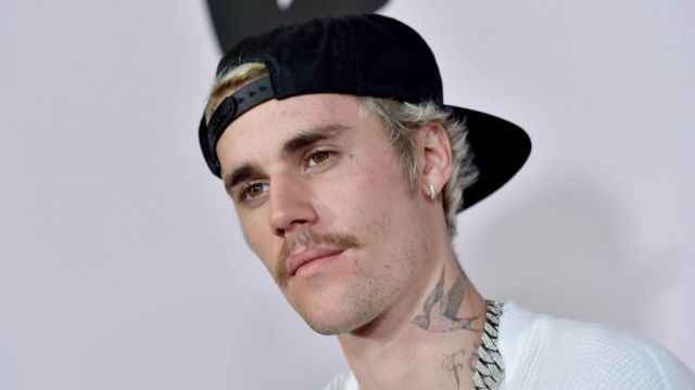 DalasReview's tweet photo. Este es Justin Bieber ahora.
Objetivamente siempre fue un chico guapo, ahora, no se puede decir eso más.

Subo esto para que vean que la belleza el 99% de las veces NO es genética, depende de cómo te cuides, de tu dieta, de tu peso, de tu look/maquillaje y estilo.
CUÍDENSE. https://t.co/b4t7fIaw8R