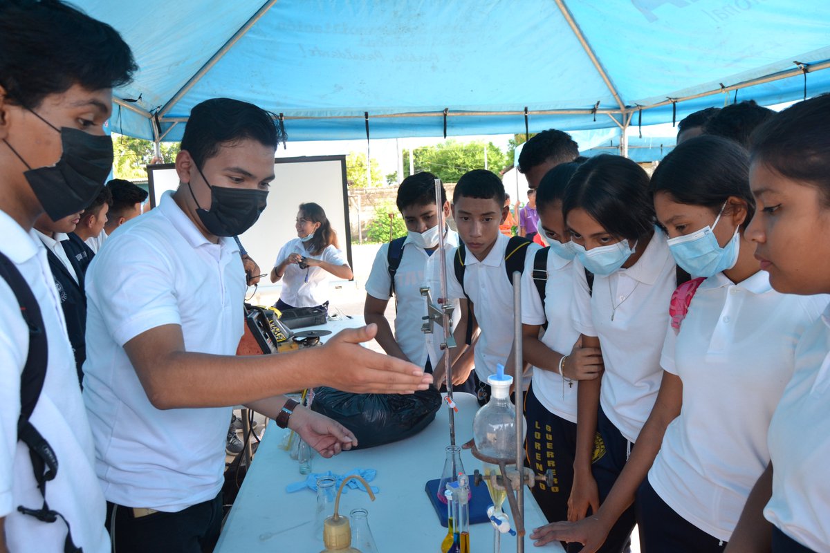 CTPedroAGranada's tweet photo. Centro Tecnológico Pedro Aráuz Palacios Granada realiza Feria Demostrativa👩‍🏫👨‍🏫 #SoyTecNicaragua, 🇳🇮con el objetivo de promocionar su oferta Formativa de Educación técnica para el segundo semestre 2022, así mismo la oferta de cursos de Capacitación Técnica y Tecnológica.📱👨‍💻👩‍💻 https://t.co/1iIErjpIyV