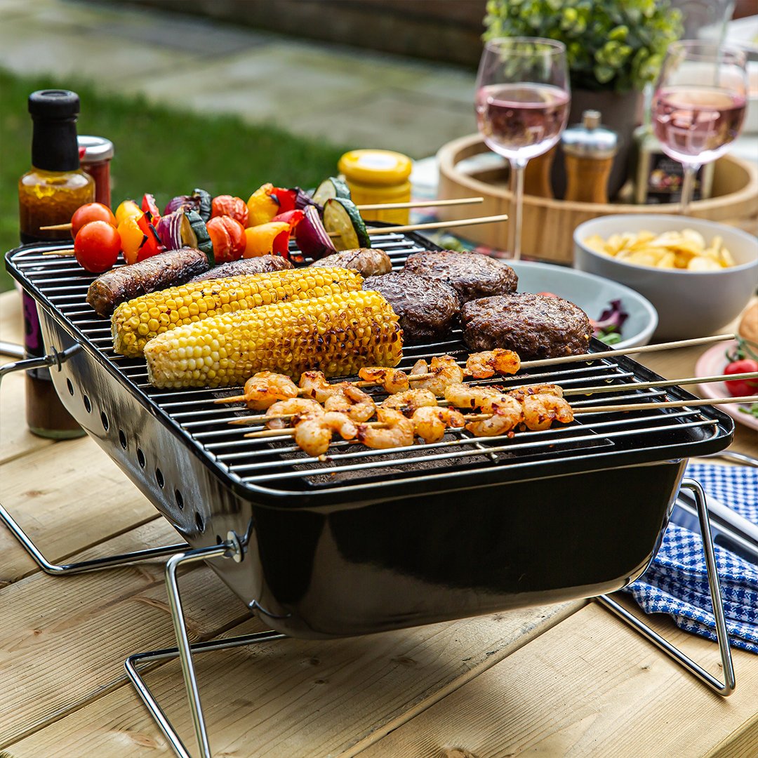 GForemanGrill's tweet photo. This portable, charcoal-powered BBQ provides an authentic cooking experience wherever you are. Whether you're enjoying a summer evening BBQ on the patio, or are heading for the hills, this compact model is the ideal cooking companion. https://t.co/5IPQW9SO4T