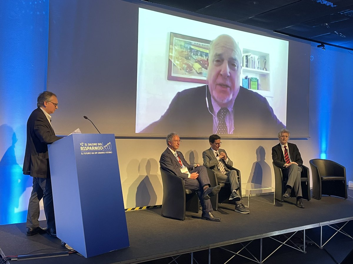 Aleksandra_Geor's tweet photo. L’ultima giornata del @salonerisparmio ha chiuso con la conferenza di @wallstreetita “E se il mondo non finisse domani?”
@leopoldogasbarr insieme ai suoi panellist ha parlato delle sfide per l’economia e gli investitori 👇
#SdR22 https://t.co/N1AlgY371M