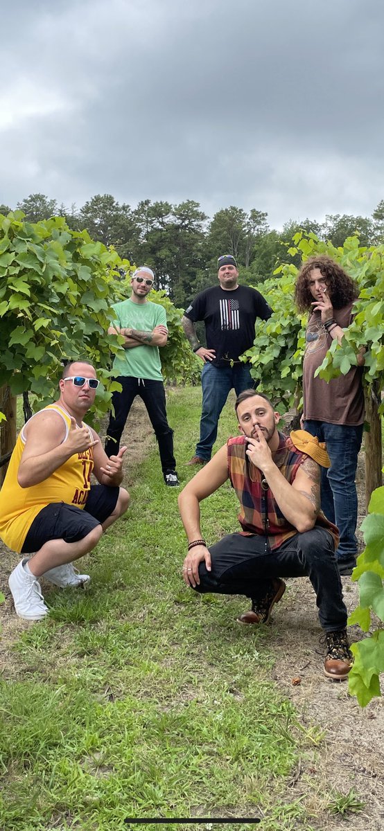 notleavingsober's tweet photo. Pssssst… @WLFR_917 Stockton, thanks for adding ya boys to the rotation 🤟🏻 keep that ish spinnnin’ 🍻 https://t.co/kCJ7MwqLIE