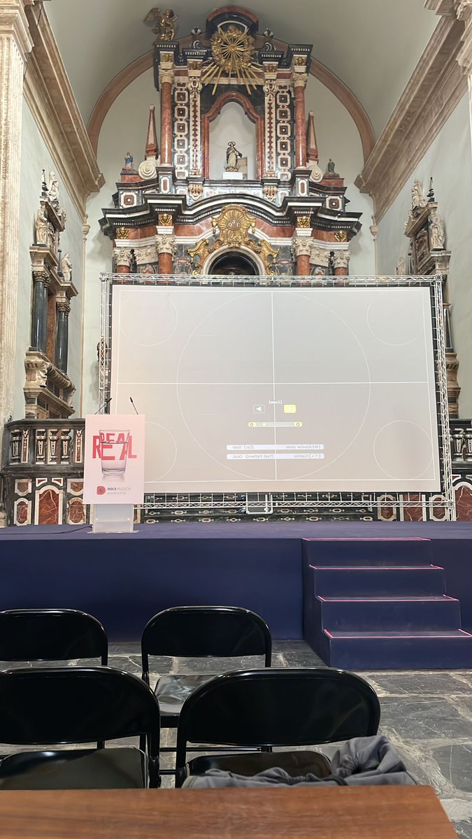 CarcellerDocu's tweet photo. Tot preparat en Sant Miquel dels Reis per a la projecció de #CarcellerDocumental dins del marc de @DocsValencia  
🙏🏽Veniu a @GVABValenciana, serà una oportunitat única de conèixer la història de Carceller i Bluff.
‼️A les 19:30
👉🏽Entrada lliure fins a completar l'aforament. https://t.co/gMs4Da3WdK