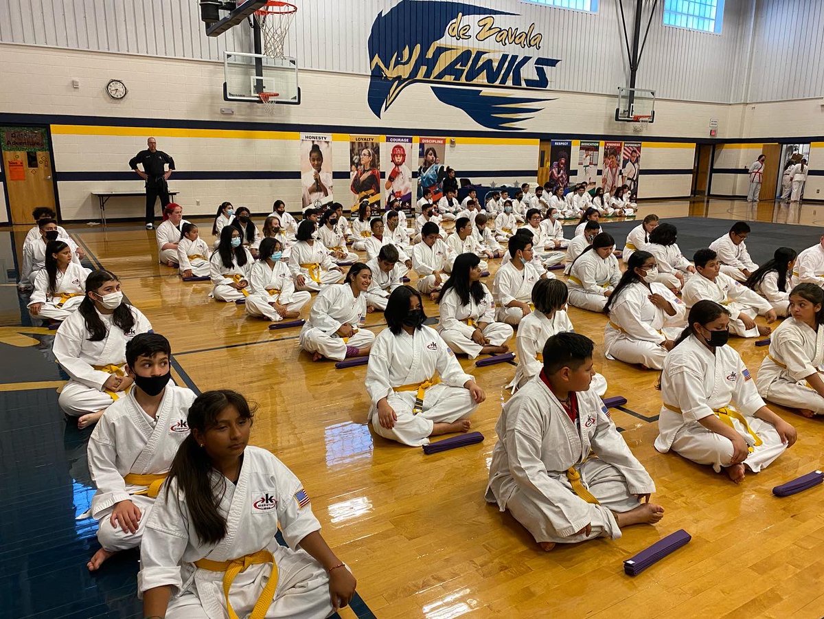 dz_kickstart's tweet photo. Still thinking about how awesome the @KICKSTART_KIDS @deZavalaMS did at the #kskbc! Thank you to all of the parents and staff who came to support our kids! @IrvingISD https://t.co/b1np7Fyd8p