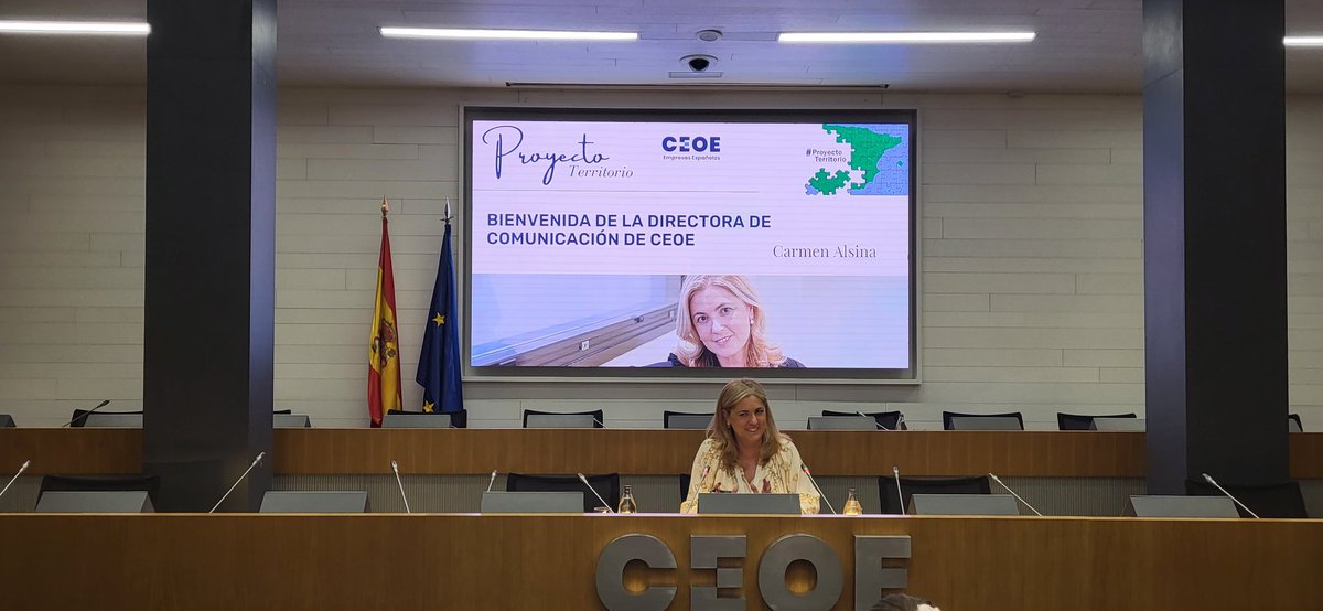 Sandrabbr's tweet photo. Empezamos con #ProyectoTerritorioCEOE Carmen Alsina, Directora de Comunicación de @CEOE_ES, nos da la bienvenida! @ceoetenerife https://t.co/mr3t1rKS2K
