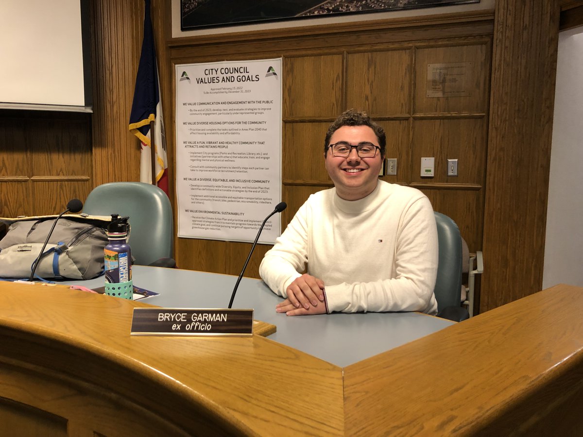 cityofames's tweet photo. Welcome Bryce! Bryce Garman is the new ex-officio member of the Ames City Council. He will serve the students at ISU and act as their representative on the City Council. He will serve in the position for one year. 
#AmesCityCouncil #exofficio #ISUStudentGoverment https://t.co/9J12zfPuqP