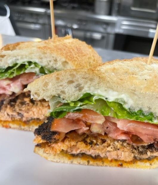 KoveRestaurant's tweet photo. Join us Tonight for: 
.
$1 A Shuck Oysters
-Blackened Salmon BLT , Almond,  sundried tomato pesto
-Fresh Swordfish
.
💻🖱 https://t.co/KSzTNwVs5Q
    
#TheKove #EatLocal #Audubon #NewJersey #Restaurant https://t.co/d6zIaONElG