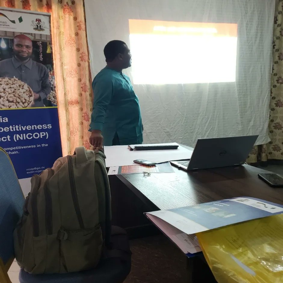 FutuXinfo's tweet photo. #FutuXthrowback
In the 5 months between November 2021 and and March 2022 we were consultants to AFEX/GIZ under the Nigeria Competitiveness Program (NICOP). In our capacity as consultants, we facilitated capacity building and training for @AFEXNigeria AFEX Agricultural Service https://t.co/72gZsGDHLf