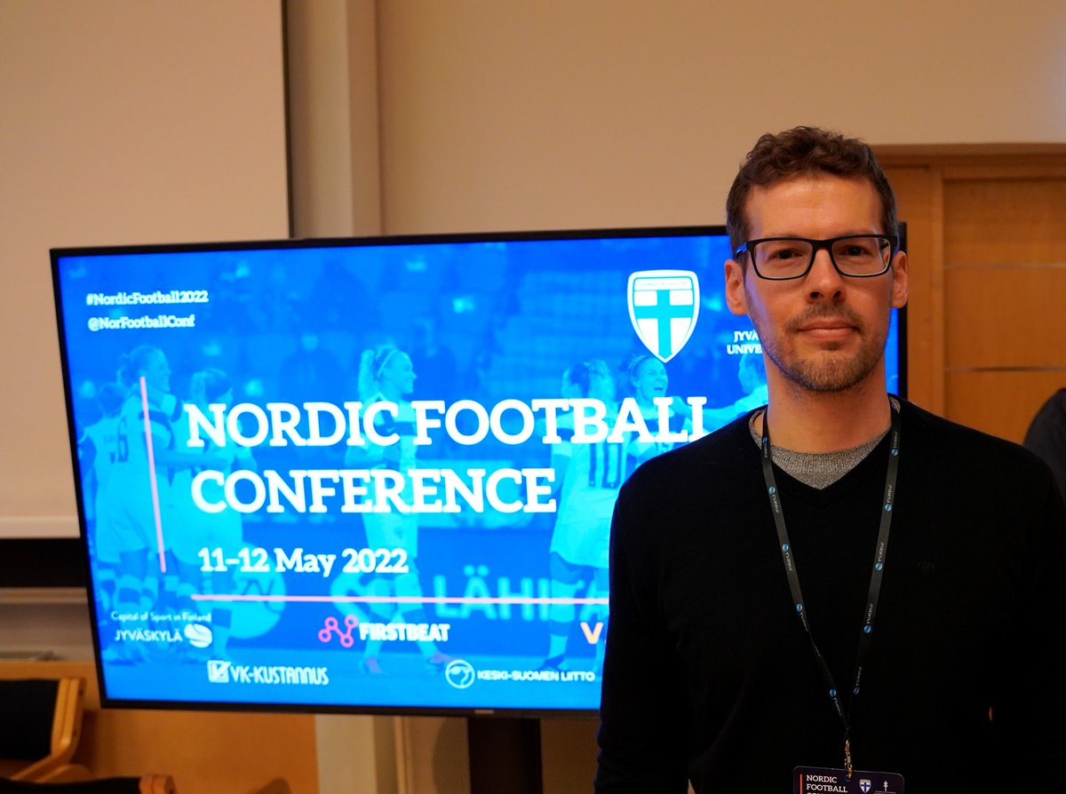 NorFootballConf's tweet photo. In the closing ceremony, @misiszerovay (chair) thanked the organizing committee (https://t.co/3rqSqWYyXi), all the speakers, and of course, the crowd, who always had plenty to ask.

Thank you @JYUsport_health and all participants for coming, it was a wonderful conference! ☺️ https://t.co/wudSRzfD6U