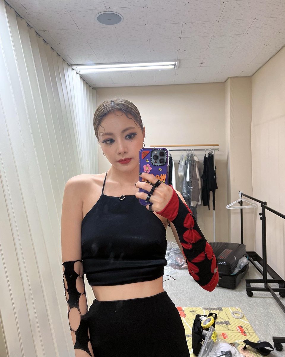 braveunji's tweet photo. #퀸이나 #탐이나 https://t.co/5exPPakKRL