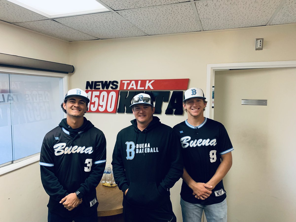 _BHS_Baseball's tweet photo. Buena Baseball this morning on KVTA 1590. #GooDawgs https://t.co/iE7isHVS4U