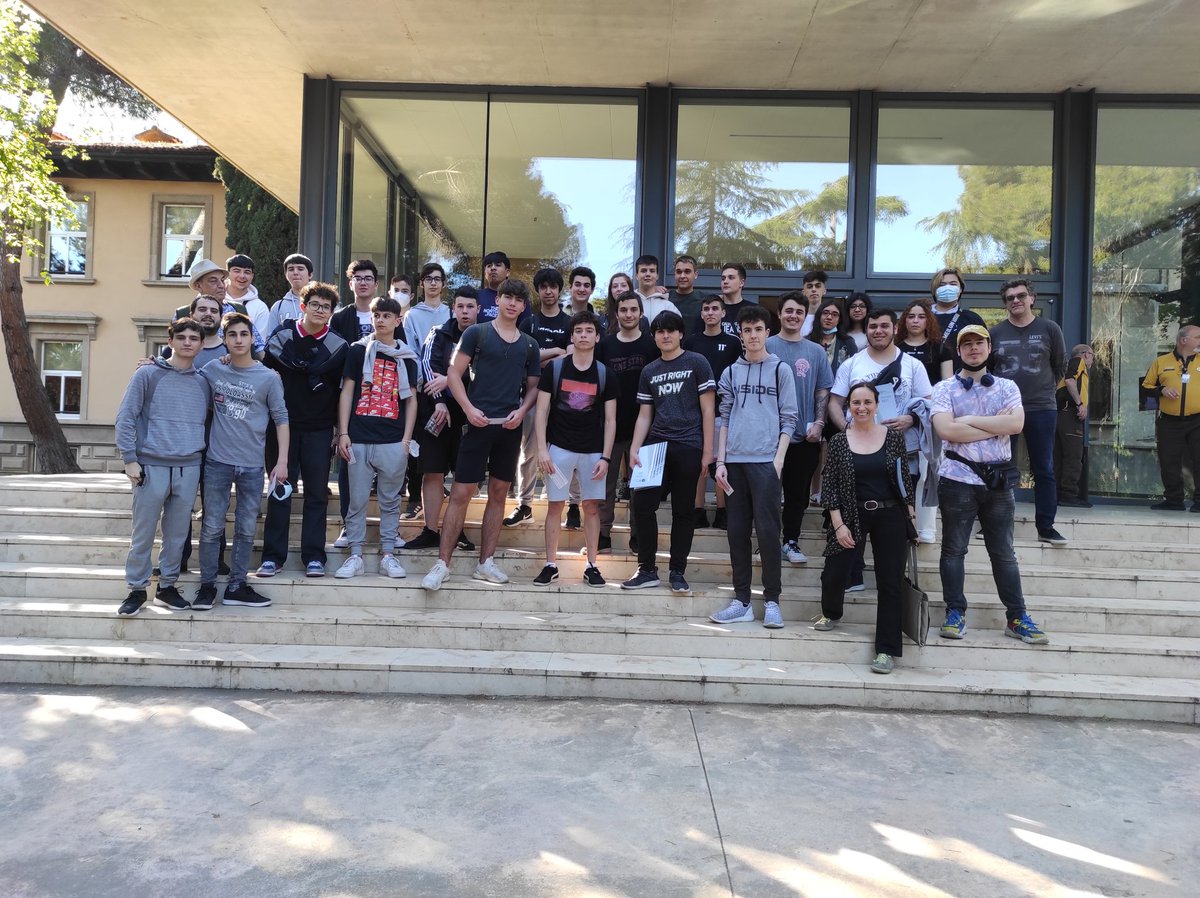 inselcalamot's tweet photo. 📌Avui SMX2 ha visitat el MareNostrum Barcelona Supercomputing Center
▶️ Es tracta del superordinador més emblemátic i el més potent de Espanya
#SomCalamot #FPCalamot #SMXCalamot #SMX2 #informàtica #femsortides https://t.co/oBi0DsdVKR