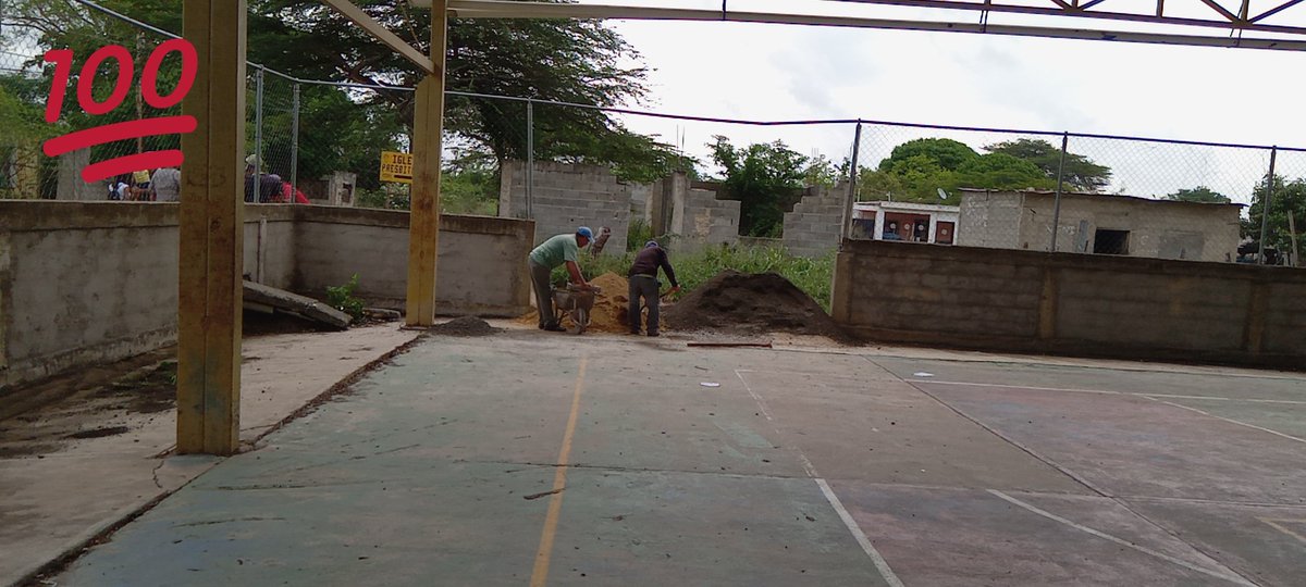 #12Mayo ⚽🤼‍♀️🤸🏼‍♂️⛹🏼‍♀️🧘🏽‍♂️🏓🏐🤾🏽‍♂️ *Se retoma la recuperación de la Cancha Techada de VERITAS ESCUELA por instrucciones del Alcalde @LuisJonasReyes junto al trabajo excelente de @somosimderi* *Garantizando un Municipio Potencia Deportiva.* *Juntos Vamos Por Más* 💪 #NuestraAmericaUnida