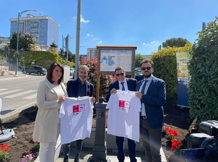 Nuova fontana in via Verrastro, presenti gli assessori Napoli, Fazzari e Blasi
comune.potenza.it/?p=50461