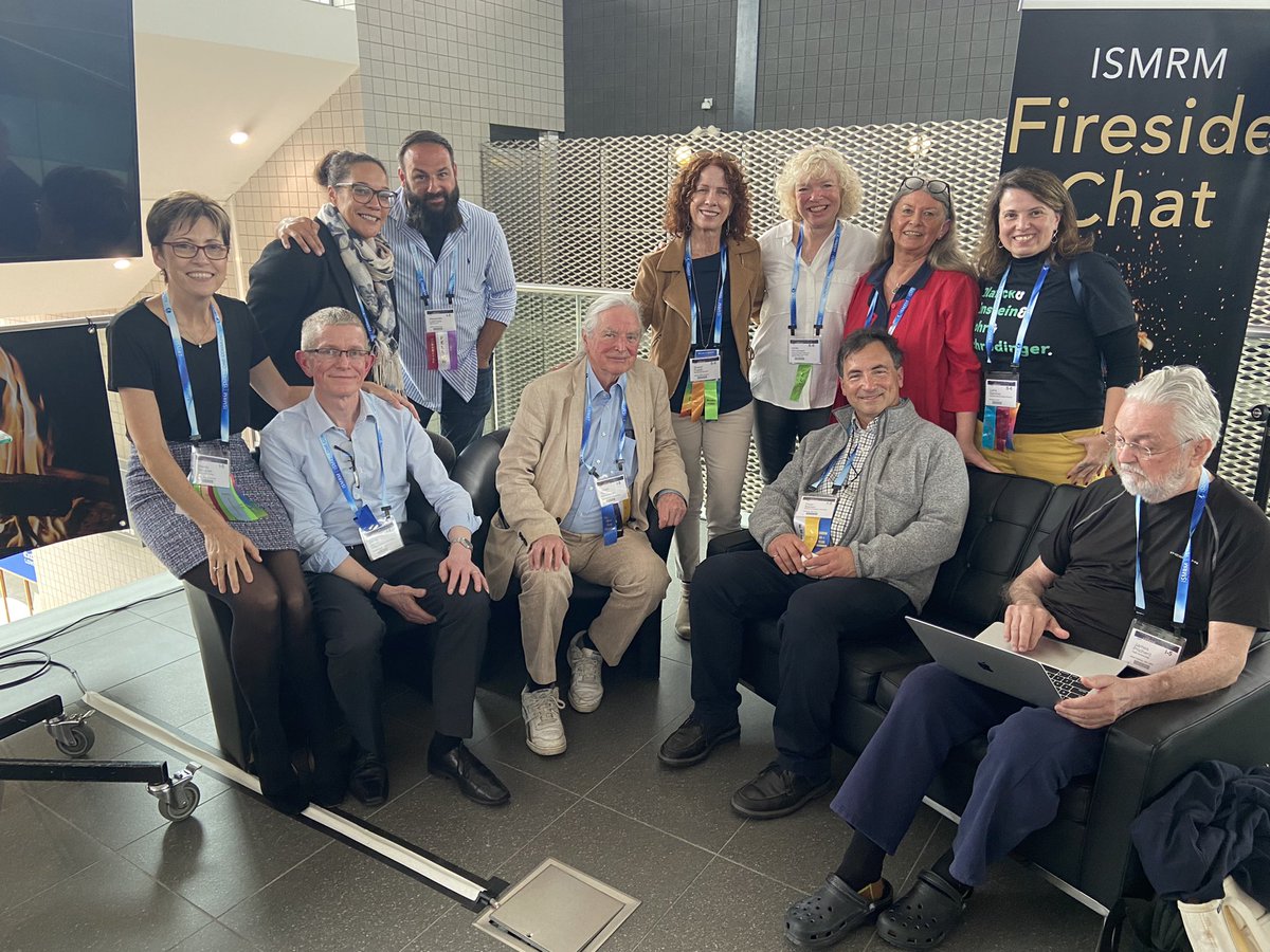 LianaGuerra's tweet photo. What a honor to be with these distinguished people! @SMRT_ISMRM family and #diffusio #mri legends! https://t.co/kH8DPElfXT