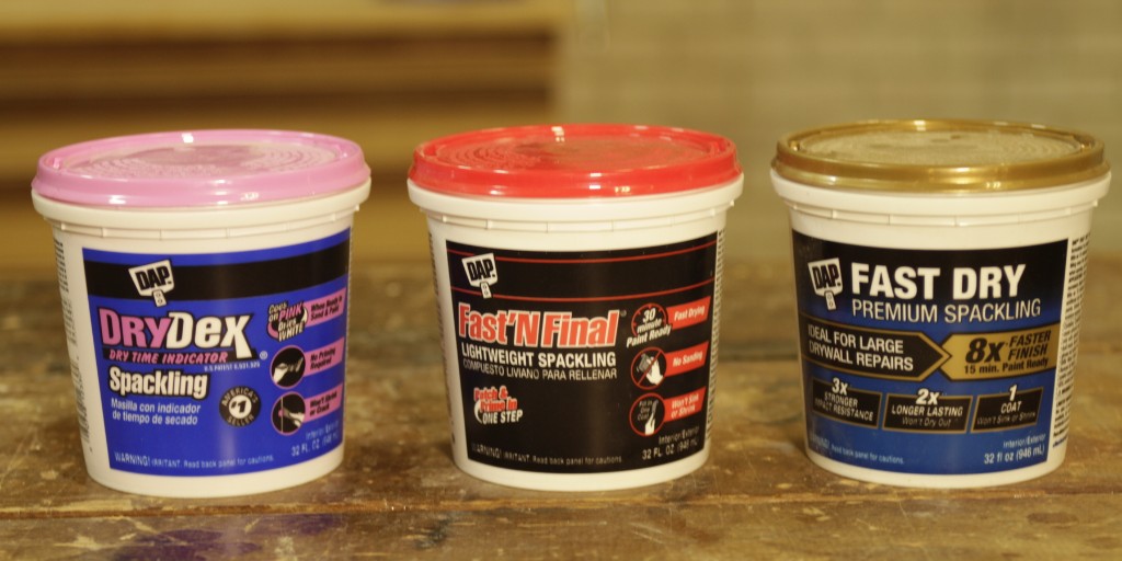 DAPproducts's tweet photo. Spackling: a paste-like substance used to fill imperfections and smooth surfaces. Interested in how to choose the correct type of spackling? Check out our guide: https://t.co/IlrfhXEDVt
#HowTo #DAPTips #spackling https://t.co/IoAHqr3EVN